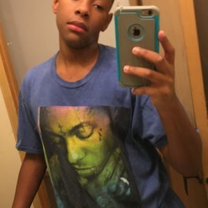 Meet your Posher, Carlos